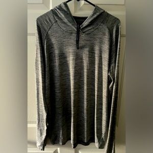 Gray Lululemon men’s long sleeve jersey gym shirt